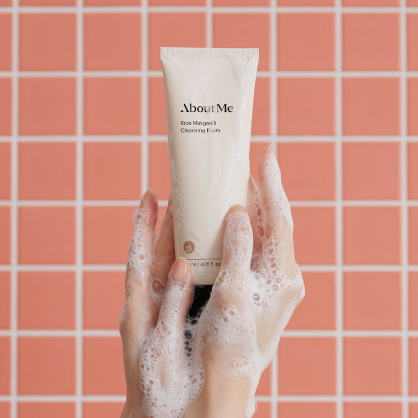 ABOUT ME RICE MAKGEOLLI CLEANSING FOAM 220ML – photo 8