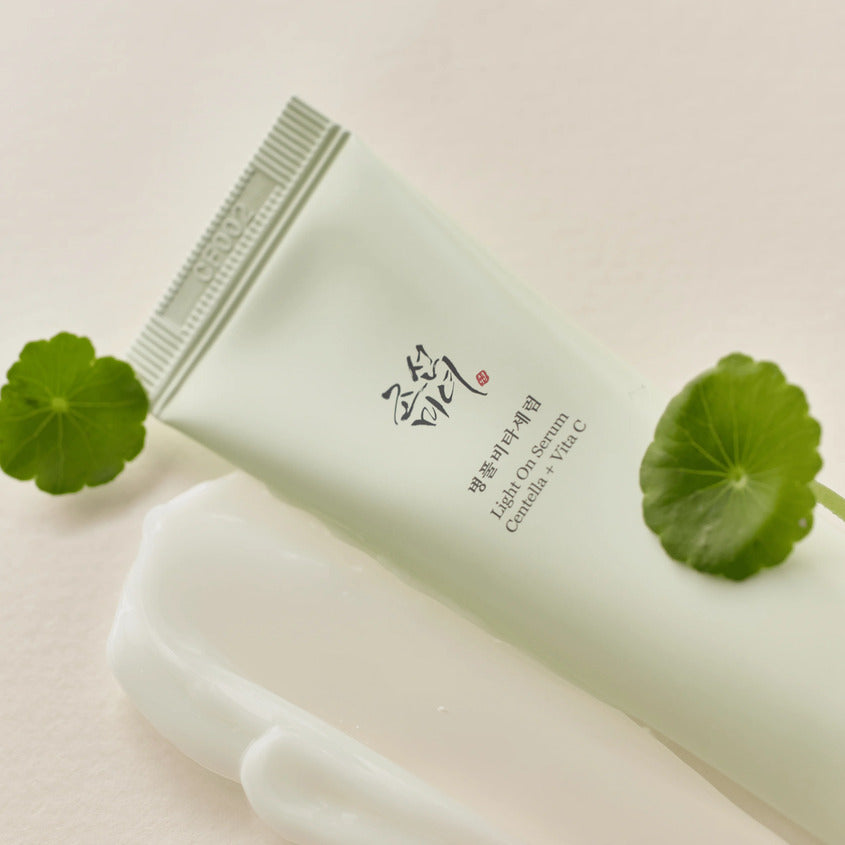 Light On Serum : Centella + Vita C