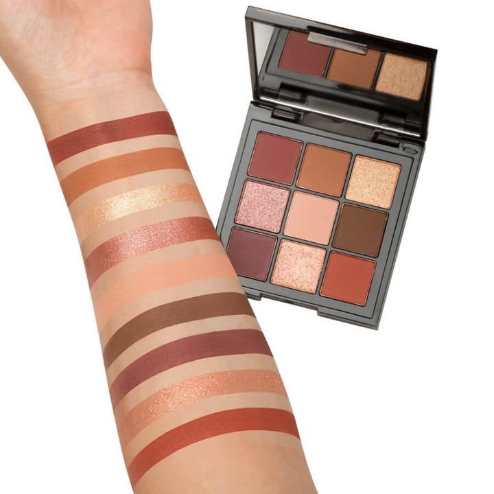9 COLOR EYESHADOW PALETTE E04 1,1G
