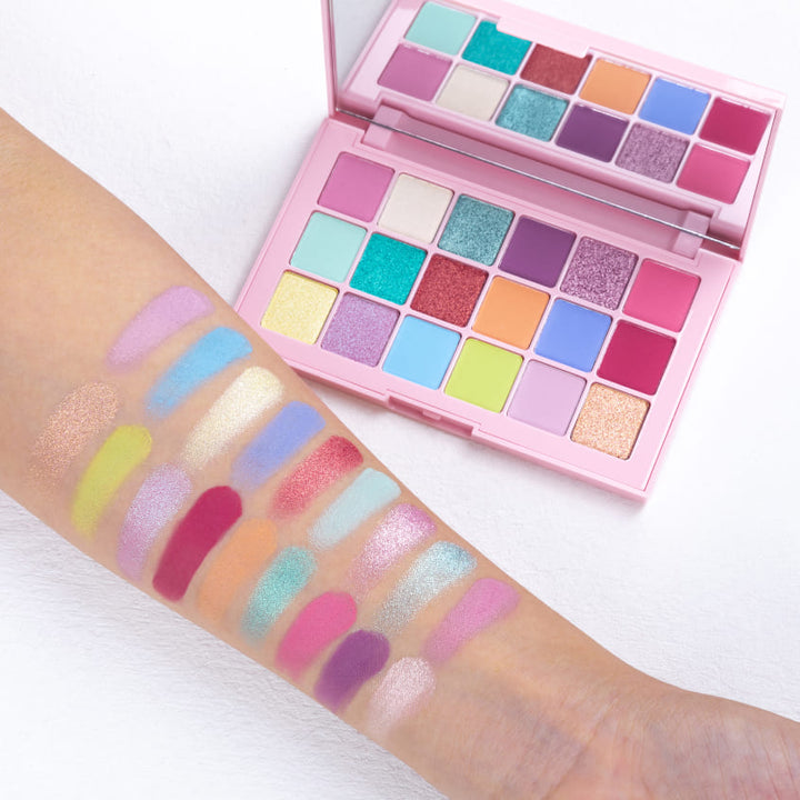 18 COLOR EYESHADOW PALETTE E08 1,1G