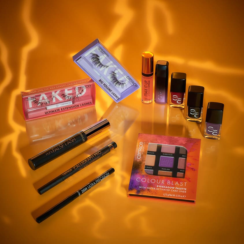 Pure False Lash Beyond Black Mascara