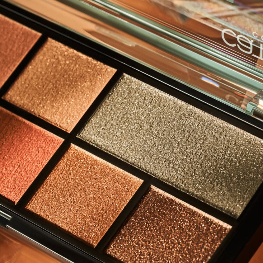 The Cozy Earth Eyeshadow Palette