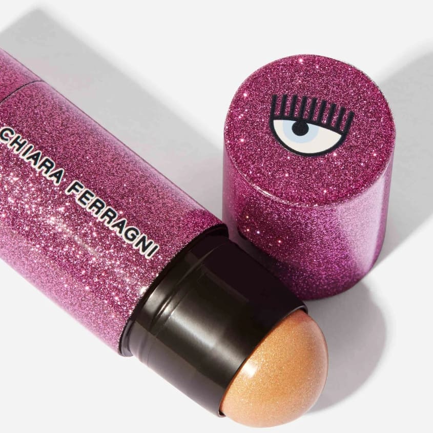 CHIARA FERRAGNI Glowytale Highlighter