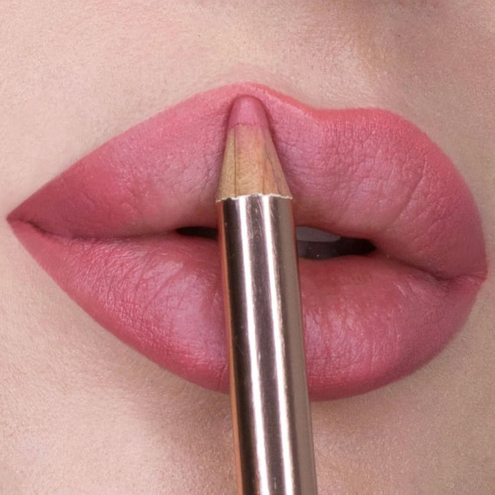 CHIARA FERRAGNI Kiss Marker Lip Liner
