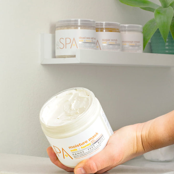 MOISTURE MASK MILK + HONEY WITH WHITE CHOCOLATE 473ML