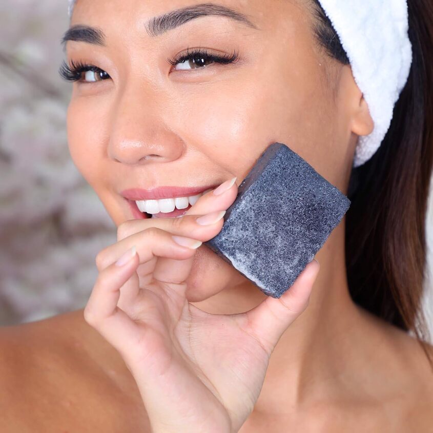 Multi-Functionnal Soap Sponge Charcoal