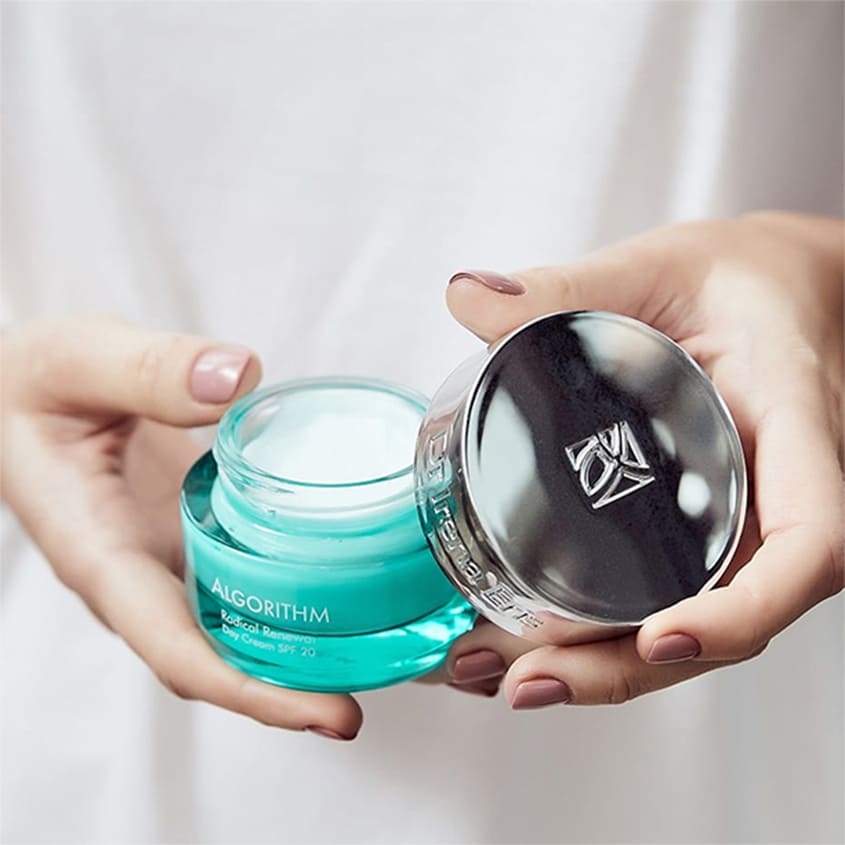 DR IRENA ERIS ALGORITHM RADICAL RENEWAL DAY CREAM SPF 20 50ML – متجر إلكتروني