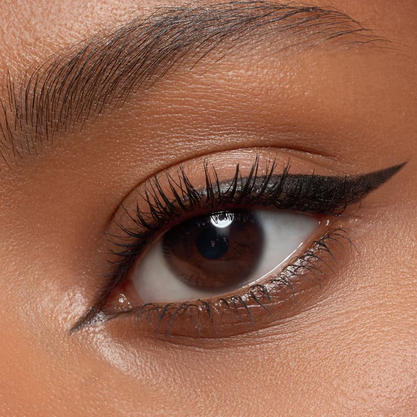 ESSENCE super fine liner pen 01 1ml – صورة 5