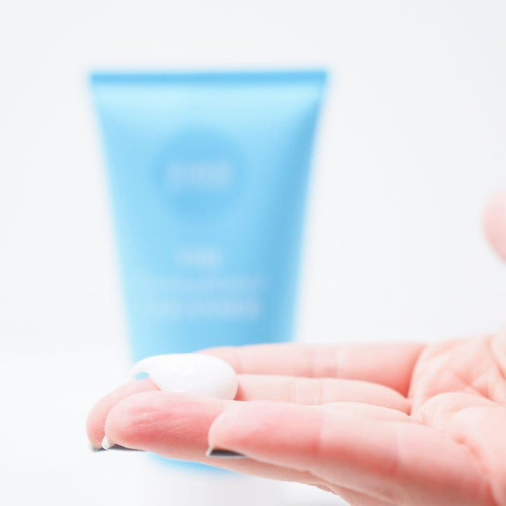 THE UNCOMPLICATED CLEANSER 100ML