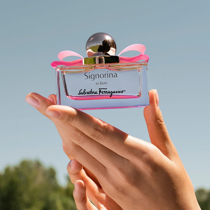 Signorina In Fiore