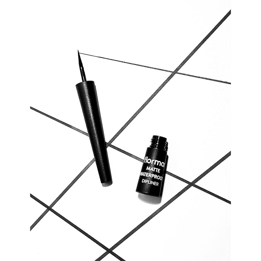 MATTE WATERPROOF DIPLINER BLACK 2,5 ML