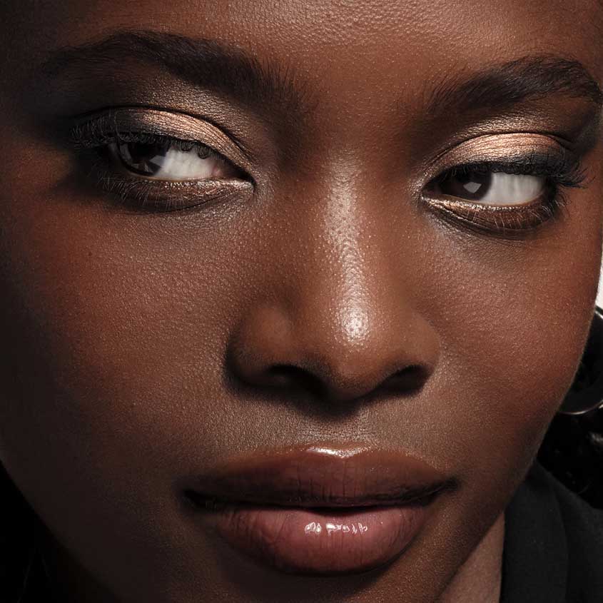 Eye Tint Long-Lasting Liquid Eyeshadow