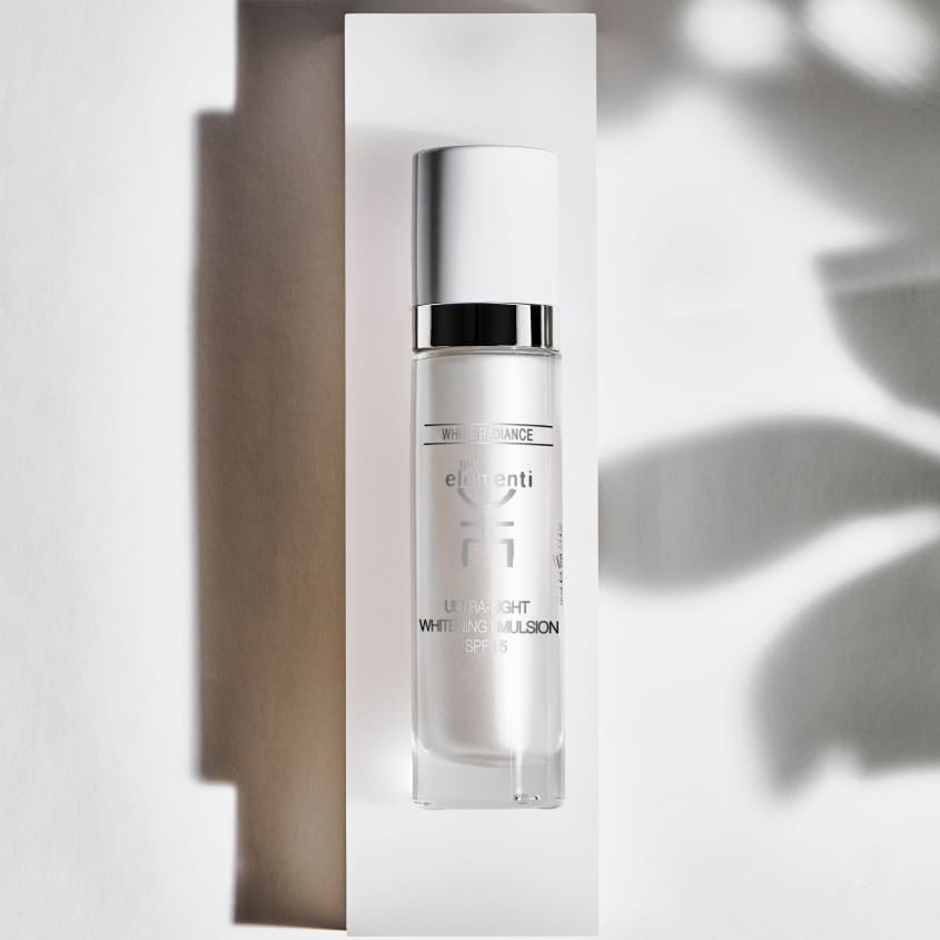 Ultra-Light Whitening Emulsion SPF15