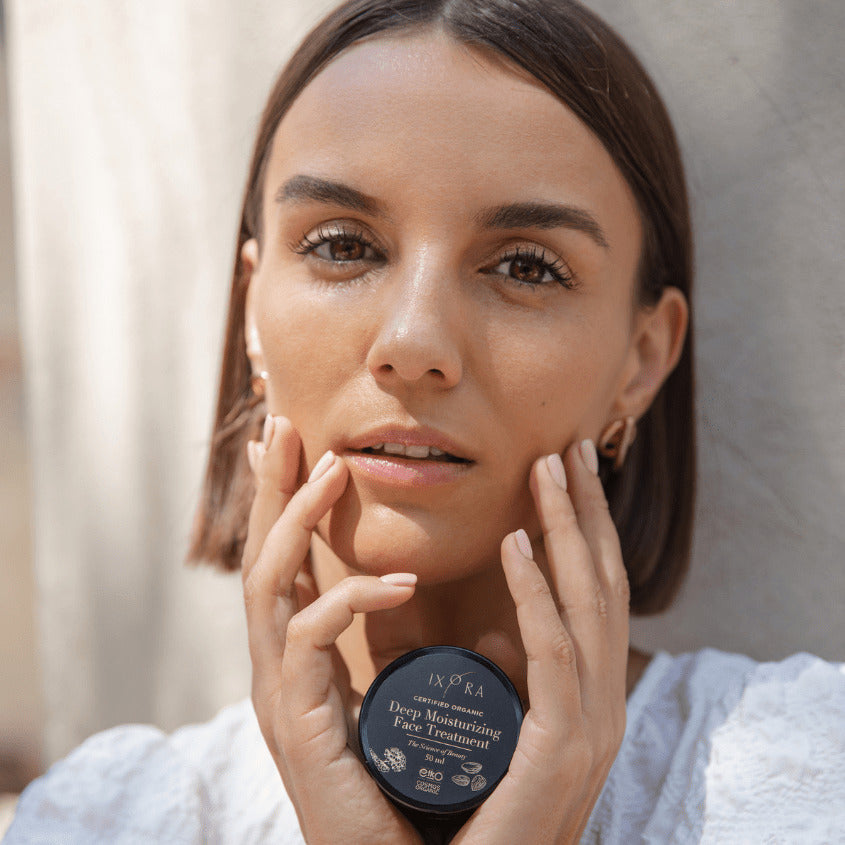 IXORA DEEP MOISTURIZING FACE TREATMENT 50ML – متجر إلكتروني