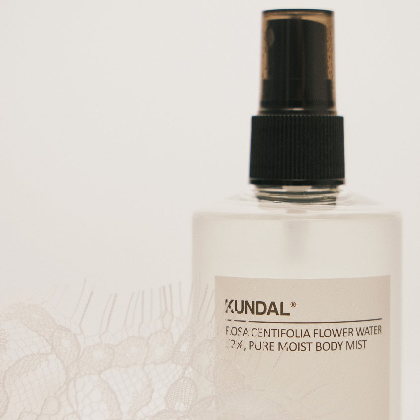 KUNDAL ROSA CNTFL FLWR WTR 52% PURE MOIST BODY MIST BLANC 128ML – buy online