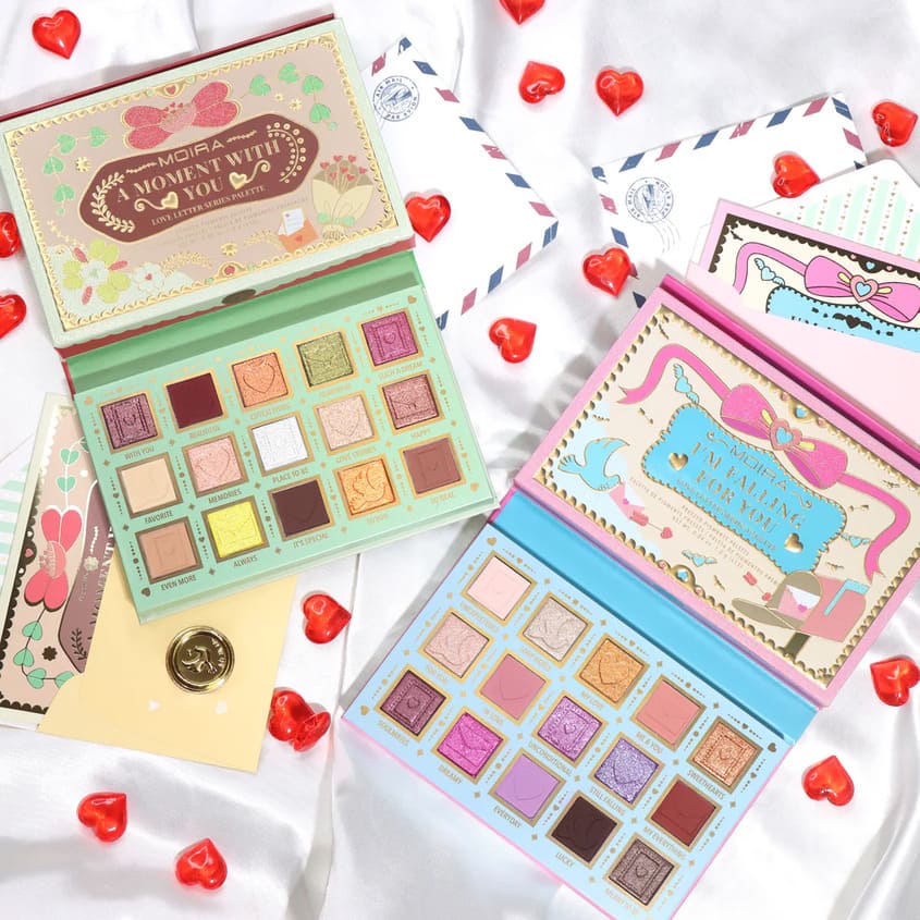 A Moment With You Eyeshadow Palette