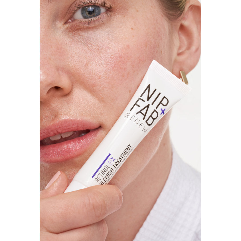 Retinol Fix Blemish Treatment
