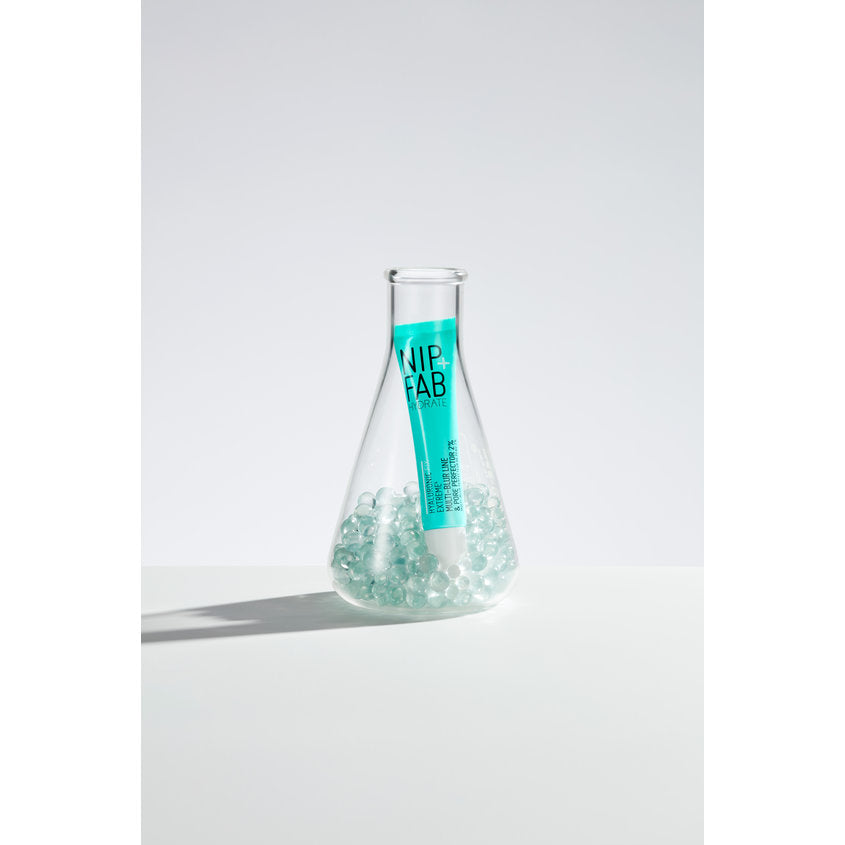 Hyaluronic Fix Extreme4 Multi-Blur Line And Pore Perfector