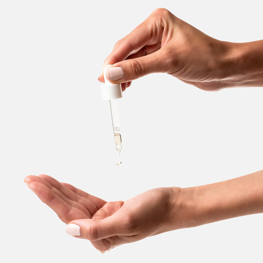 Facial Serum with Mugwort Extract