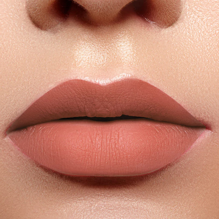 CHARACTER Read My Lips Matte