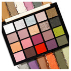 CHARACTER Shadow Gallery 20 Color Eyeshadow Palette