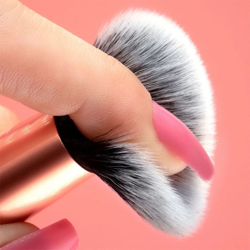 REAL TECHNIQUES RT EXPERT FACE BRUSH – free delivery