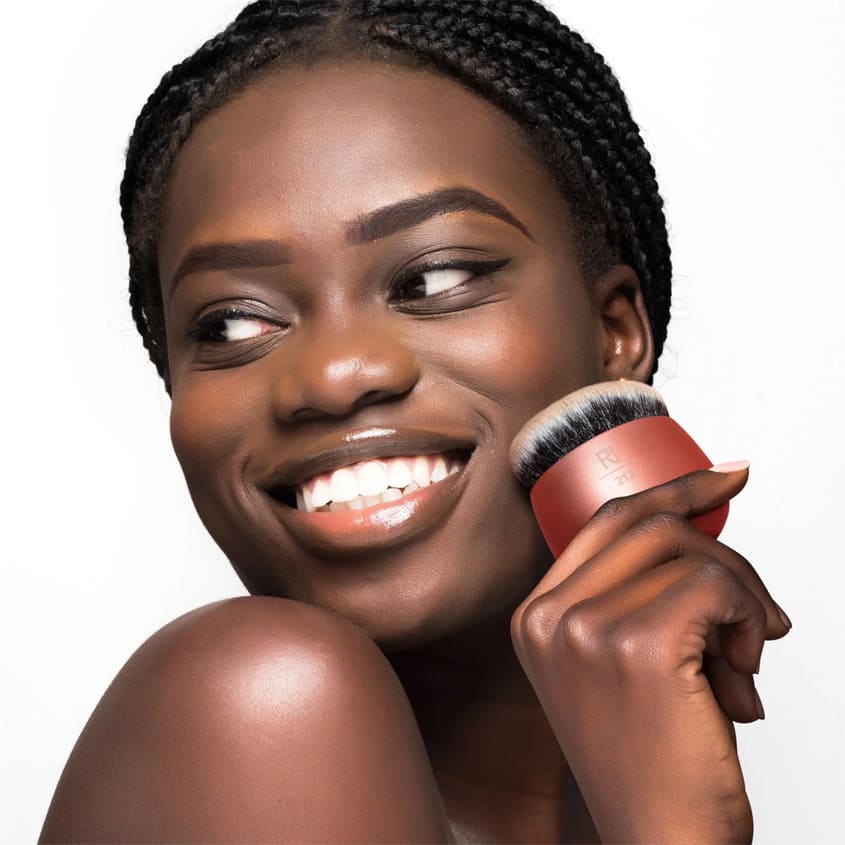 REAL TECHNIQUES FOUNDATION BLENDER – free delivery