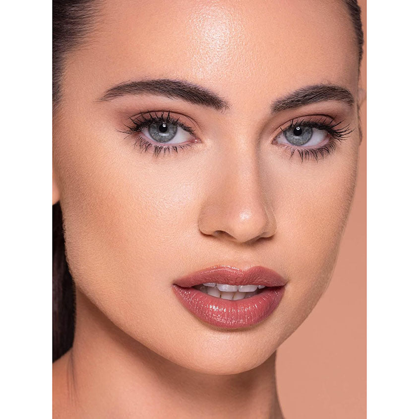 Complexion Pro Long Lasting Breathable Matte Foundation
