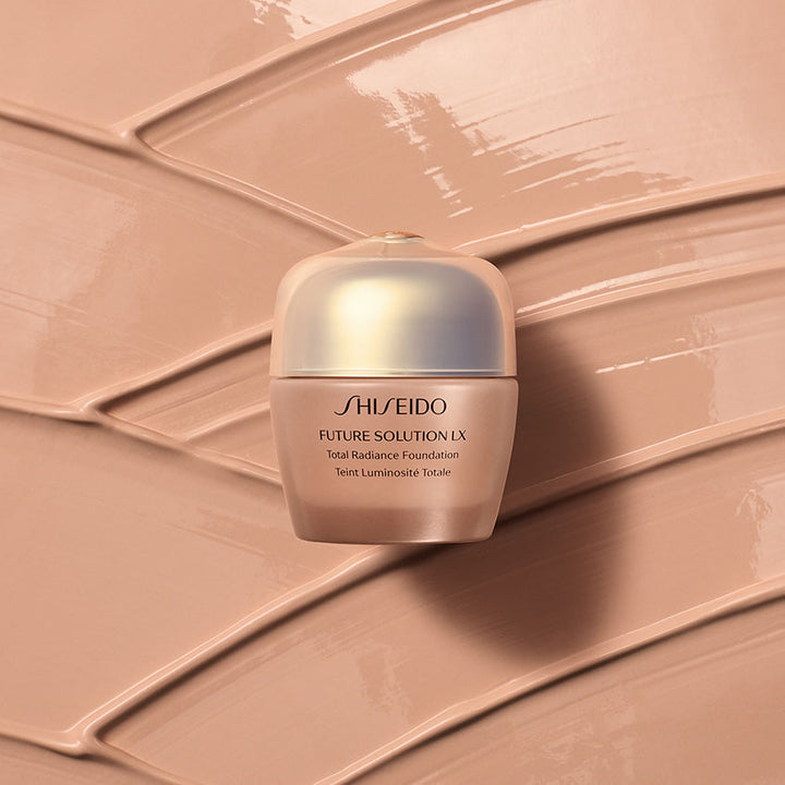Future Solution LX Radiance Foundation