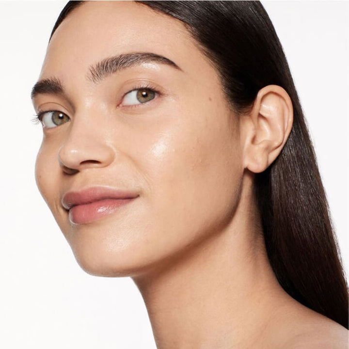Revitalessence Skin Glow Foundation SPF 30