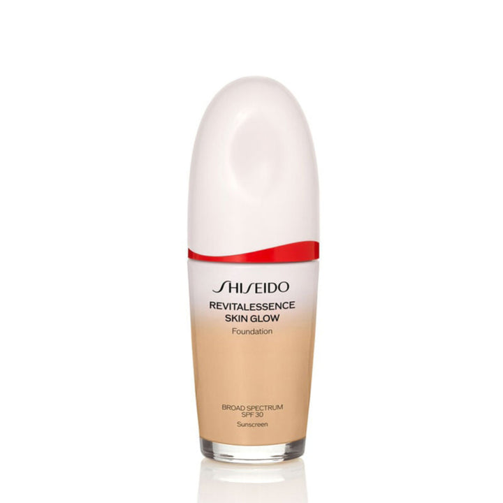 Revitalessence Skin Glow Foundation SPF 30