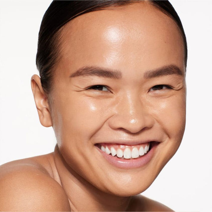 Revitalessence Skin Glow Foundation SPF 30