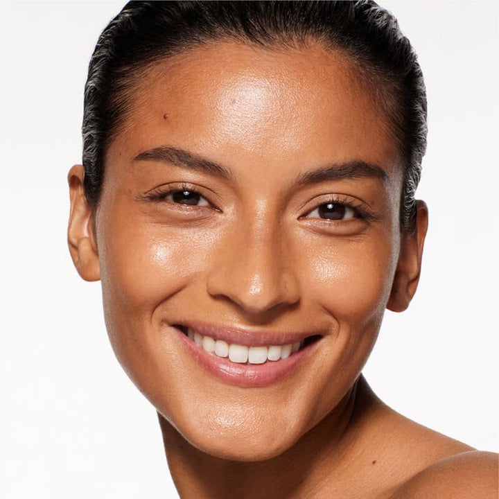 Revitalessence Skin Glow Foundation SPF 30