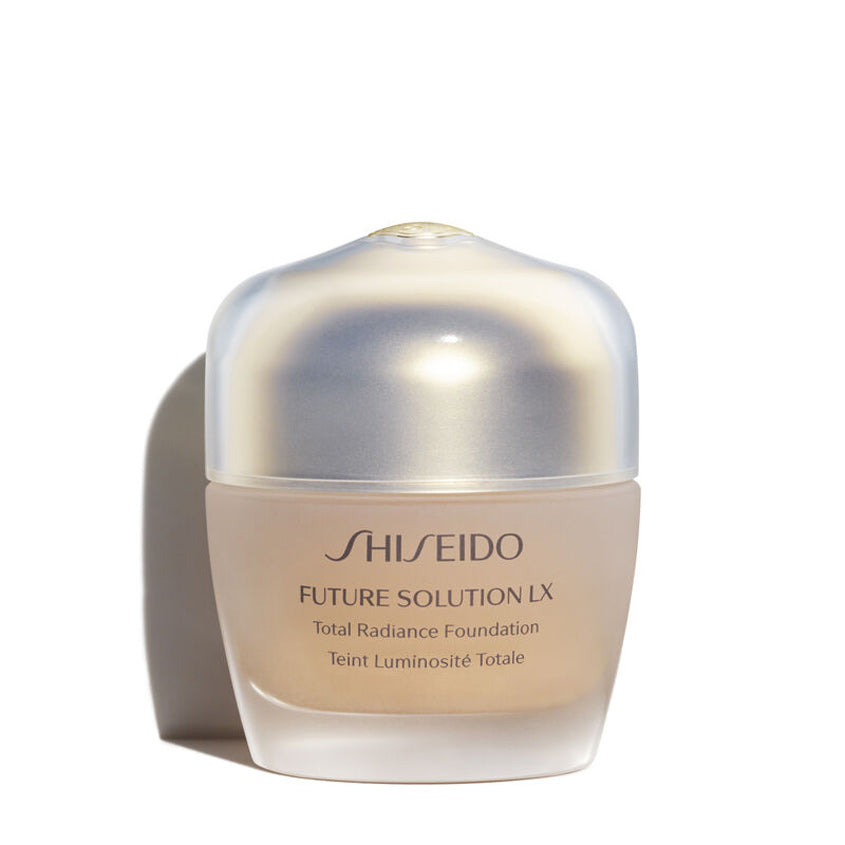 Future Solution LX Total Radiance Foundation