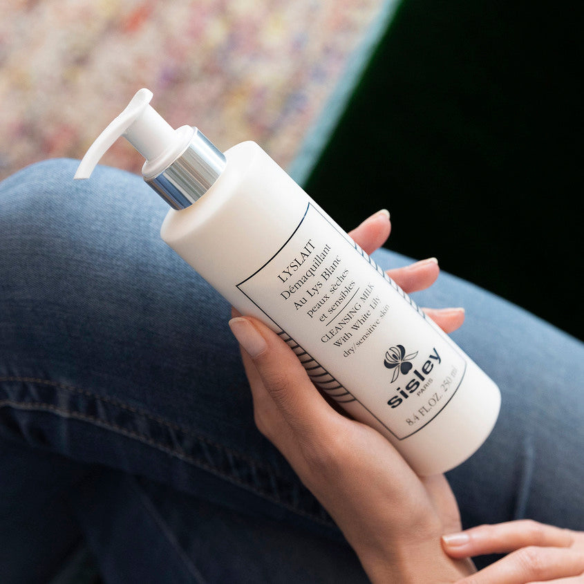 Lyslait Cleansing Milk with White Lily