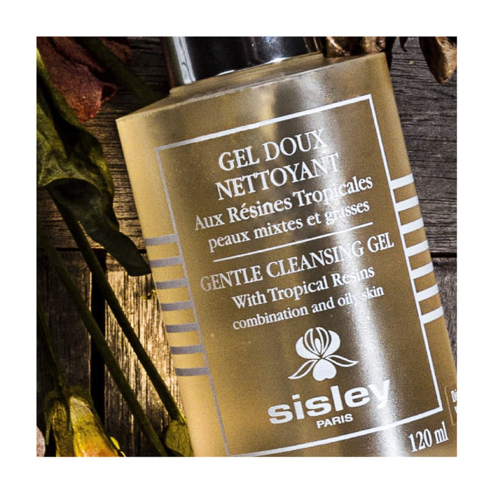 Gentle Cleansing Gel With Tropical Resins