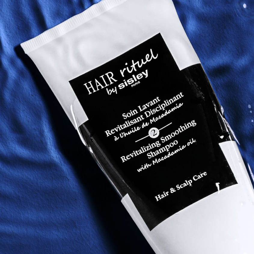 Revitalizing Smoothing Shampoo With Macadamia Oil