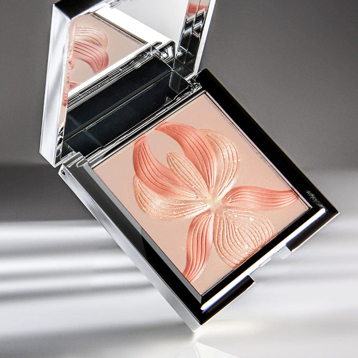 L'Orchidée Highlighter Blush