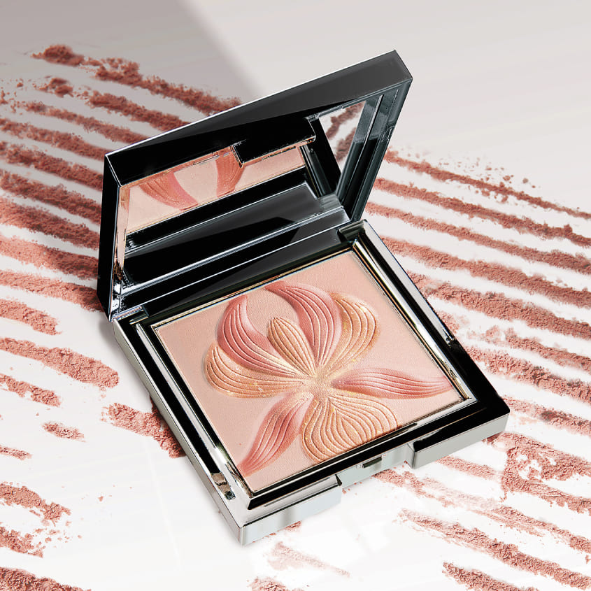 L'Orchidée Highlighter Blush