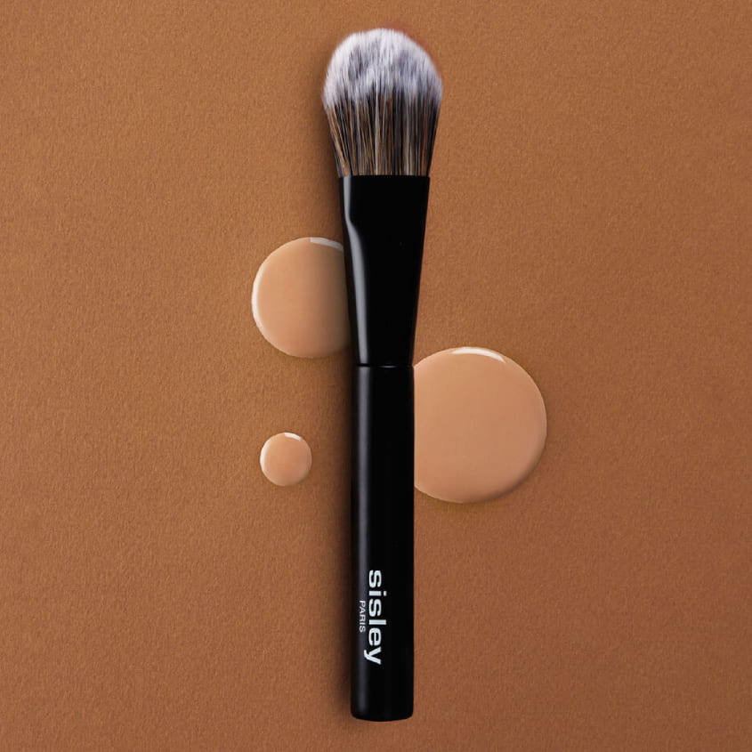 Fluid Foundation Brush