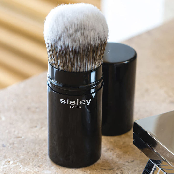 Kabuki Brush