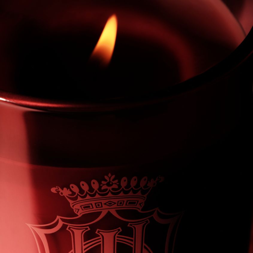ROSE SCENTED CANDLE 220 G