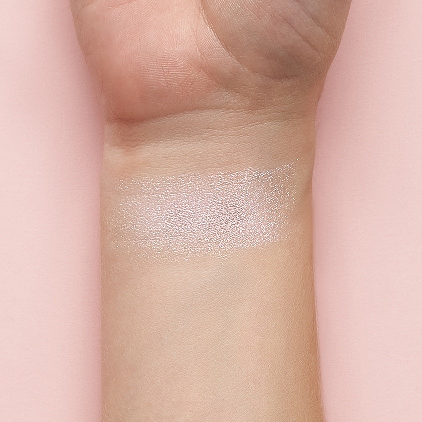 Liquid Eyeshadow UNRIVALED #cuteadventure 001 'PUNKY SPIRIT'