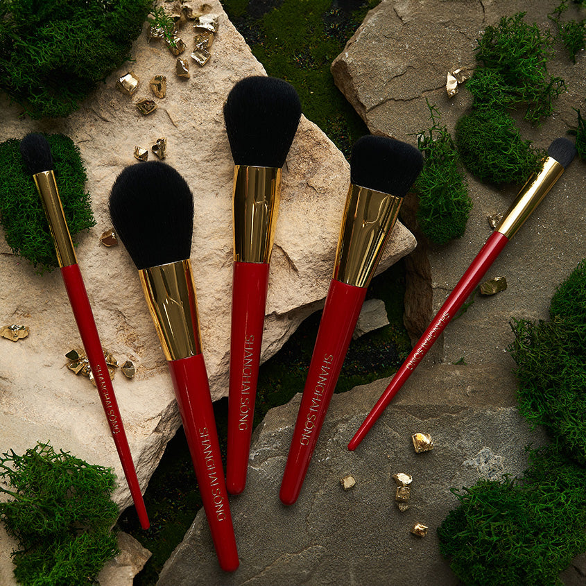 Red-Crowned Crane Blush Brush