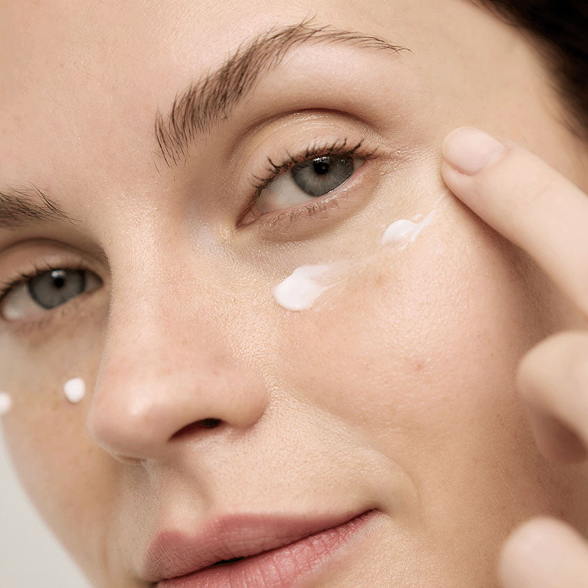 SENSAI AWAKENING CREAMY EYE ESSENCE – photo 7