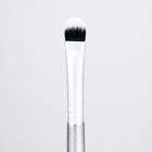 SPARKLING LID-QUID Eyeshadow Brush