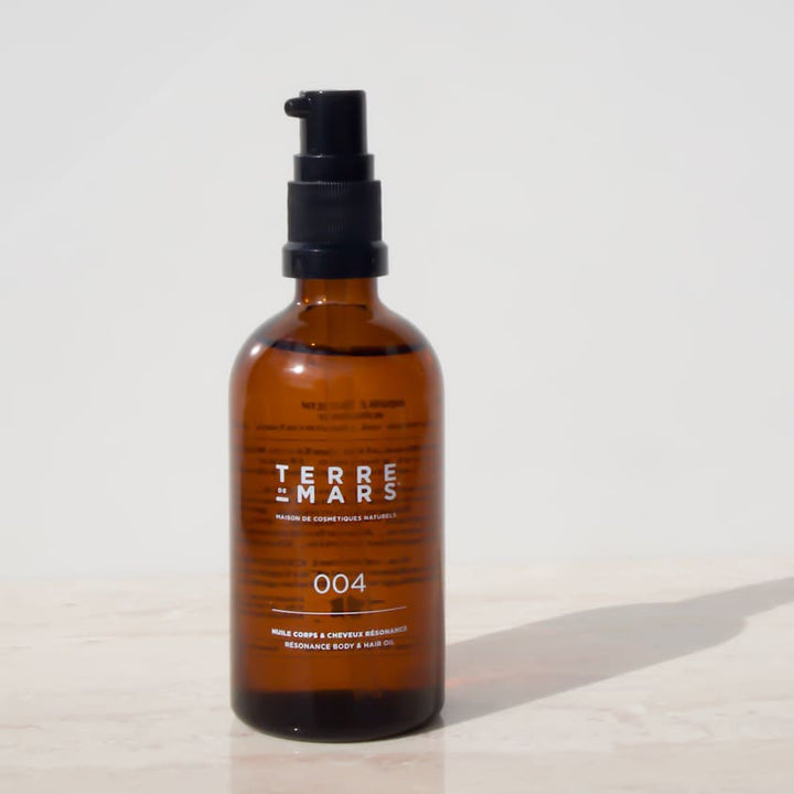 Revitalizing and Hydrating Body and Hair Oil 004