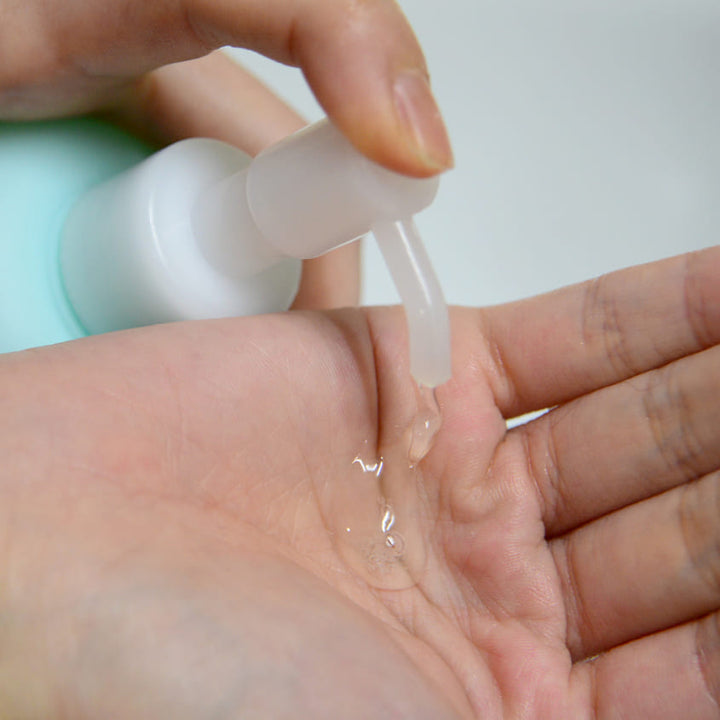 BACK TO PURE DAILY FOAMING GEL CLEANSER 200ML