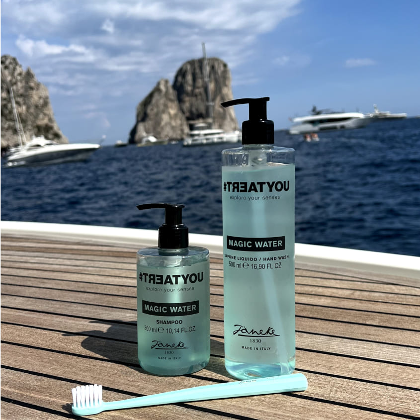 #TREATYOU Hair Shampoo "MAGIC WATER"