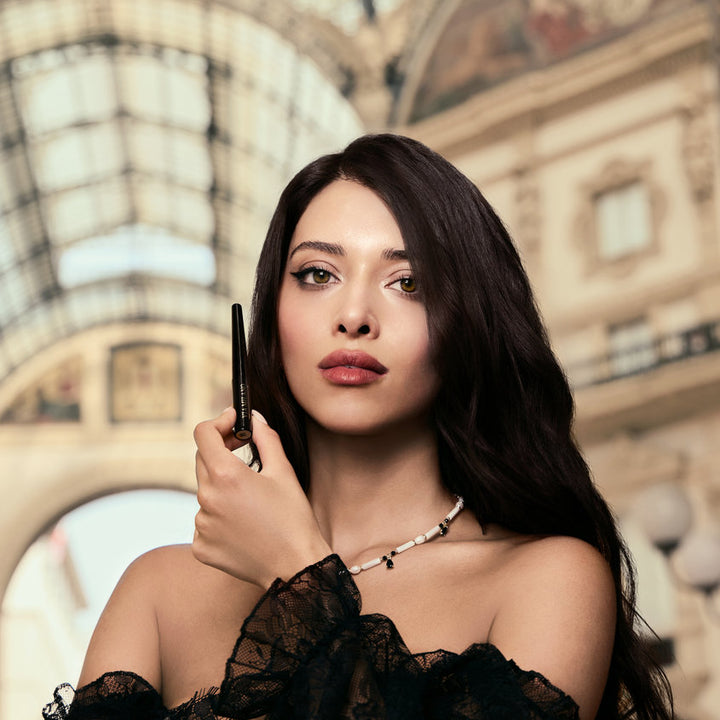 Liquid Eyeliner Ultra-Fine Line